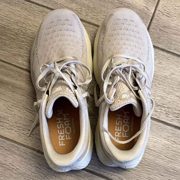 New Balance Fresh Foam 1080 Running Shoes - wide - Picture 3 of 5